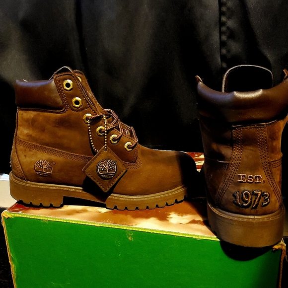 chocolate brown timberlands